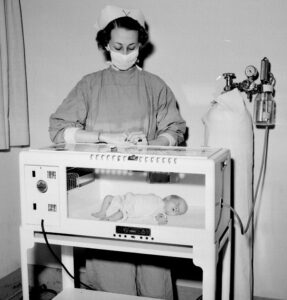 A new incubator helps one of Mary Rutan Hospital’s smallest patients (Bellefontaine, 1952)